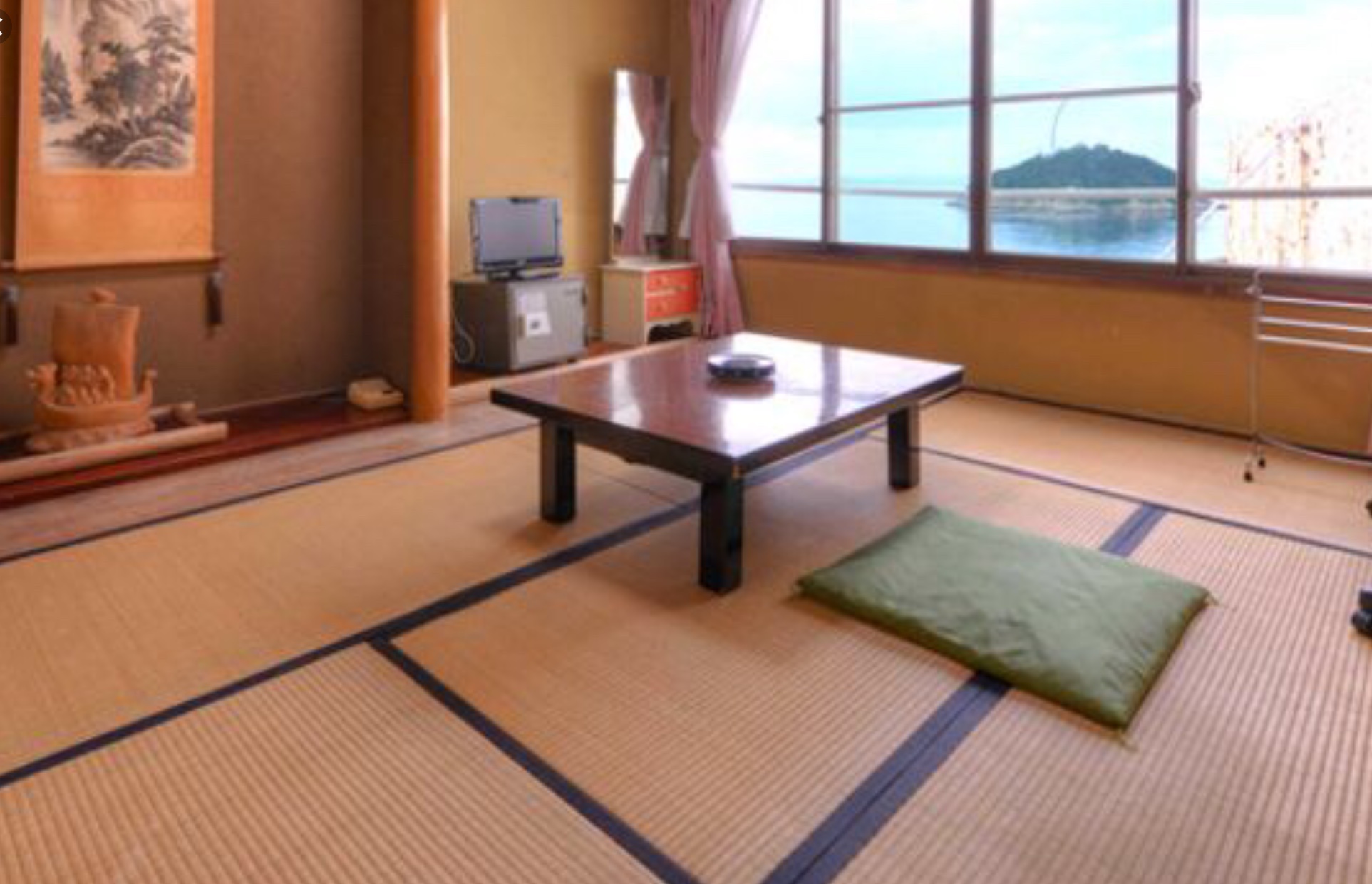 35CB4F60-4637-400D-A1C0-AD682F27A0F5