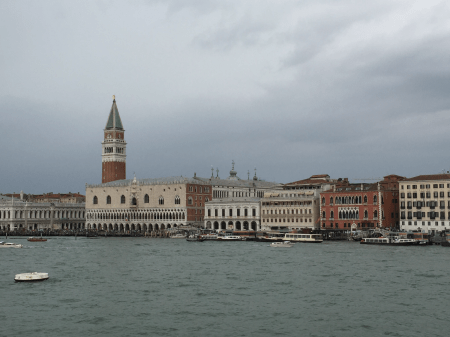 F5D5255E-41EA-4DFE-B5F7-3900F9E27B28